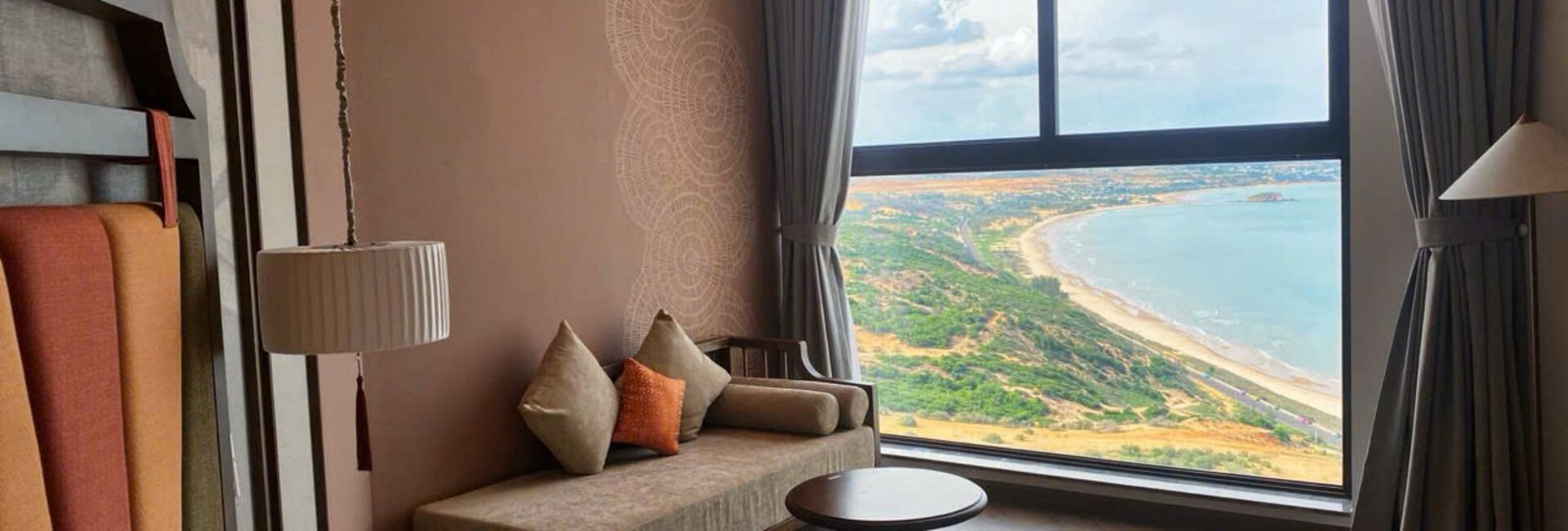 Deluxe Sea View – Phòng Deluxe tầm nhìn biển