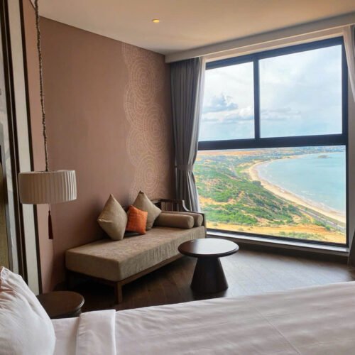 Double Queen Room – Phòng đôi cao cấp 2 giường lớn