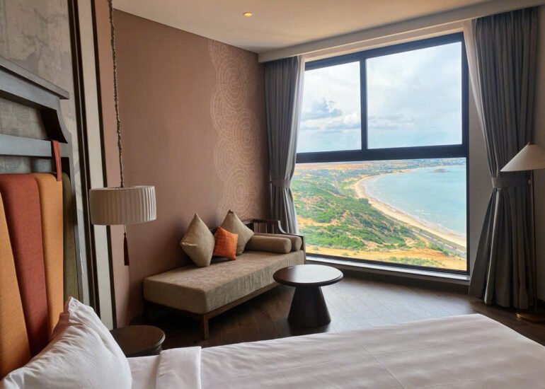 Deluxe Sea View – Phòng Deluxe tầm nhìn biển
