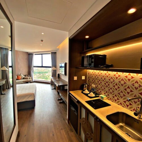 Double Queen Room – Phòng đôi cao cấp 2 giường lớn