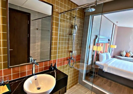 Double Queen Room – Phòng đôi cao cấp 2 giường lớn