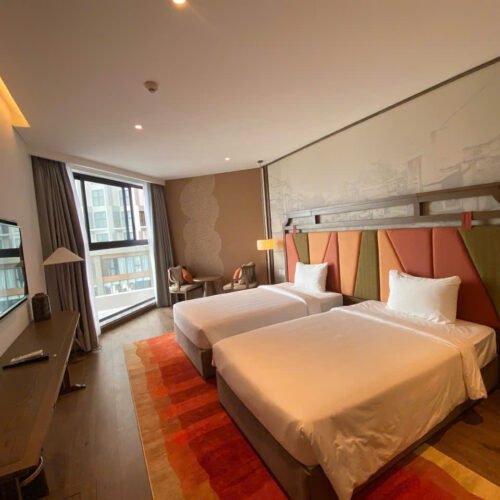 Double Queen Room – Phòng đôi cao cấp 2 giường lớn