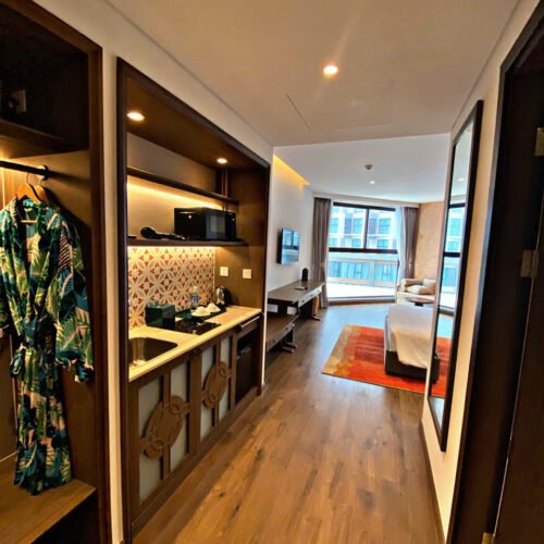 Double Queen Room – Phòng đôi cao cấp 2 giường lớn