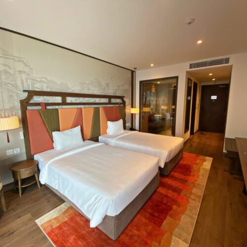 Double Queen Room – Phòng đôi cao cấp 2 giường lớn